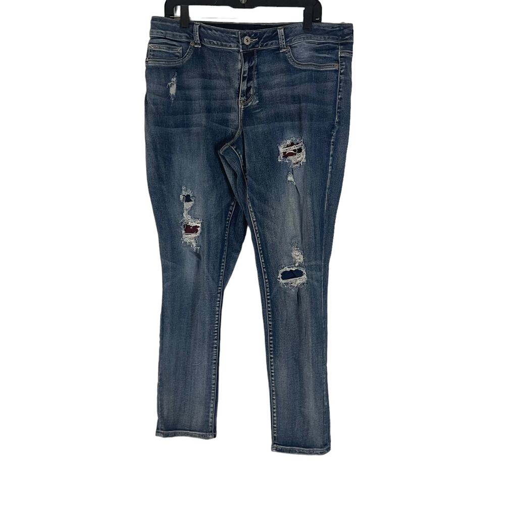 Distressed Plaid Patch Skinny Jeans Medium Wash Blue XL-REG Mid Rise Distressed‎
